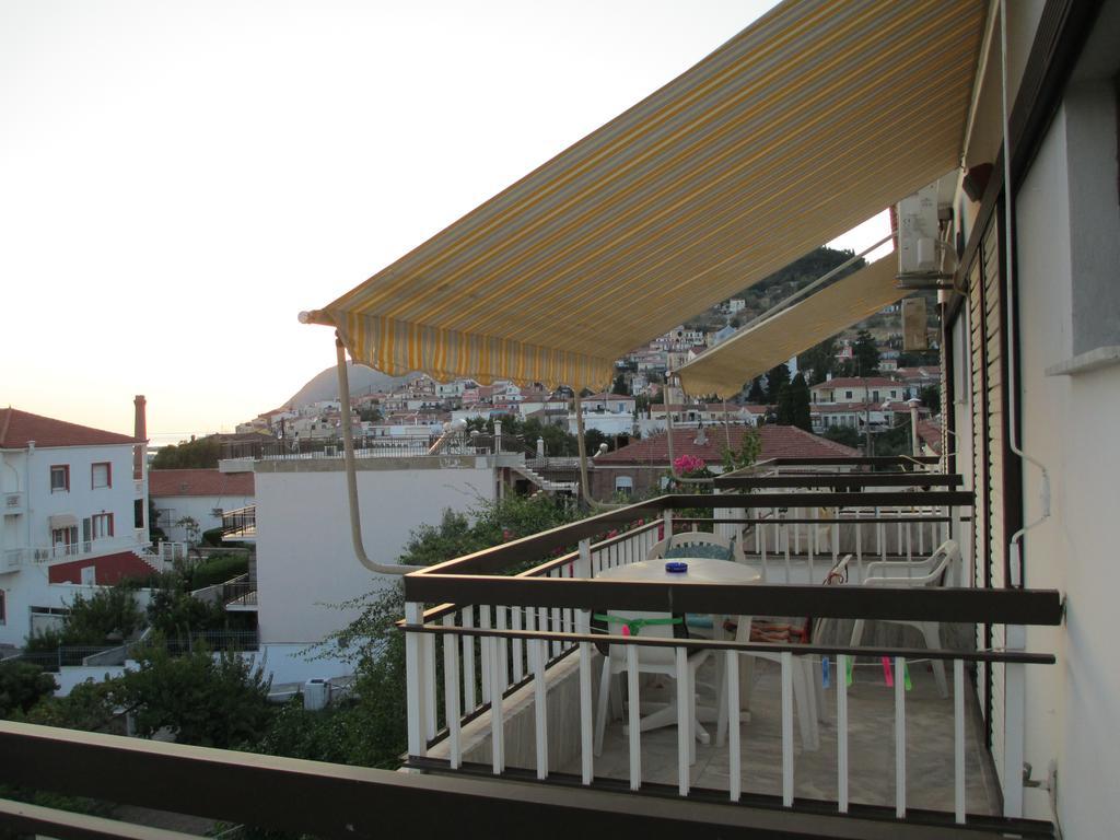 Hotel Nick House Plomari Zimmer foto