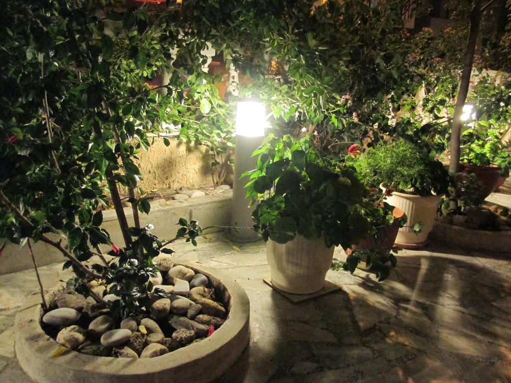 Hotel Nick House Plomari Exterior foto